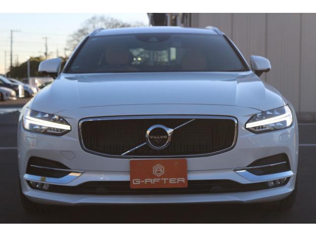 Ｖ９０ Ｔ５　モメンタム　禁煙車　本革シート　純正８インチナビ　フルセグＴＶ　全周囲カメラ　レーダークルーズコントロール　ＬＥＤヘッドライト　ＥＴＣ　ターボチャージャー　オートマチックハイビーム　Ｂｌｕｅｔｏｏｔｈ接続（7枚目）