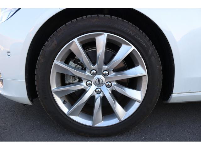 Ｖ９０ Ｔ５　モメンタム　禁煙車　本革シート　純正８インチナビ　フルセグＴＶ　全周囲カメラ　レーダークルーズコントロール　ＬＥＤヘッドライト　ＥＴＣ　ターボチャージャー　オートマチックハイビーム　Ｂｌｕｅｔｏｏｔｈ接続（26枚目）