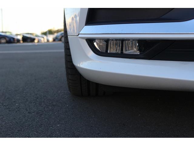 Ｖ９０ Ｔ５　モメンタム　禁煙車　本革シート　純正８インチナビ　フルセグＴＶ　全周囲カメラ　レーダークルーズコントロール　ＬＥＤヘッドライト　ＥＴＣ　ターボチャージャー　オートマチックハイビーム　Ｂｌｕｅｔｏｏｔｈ接続（34枚目）