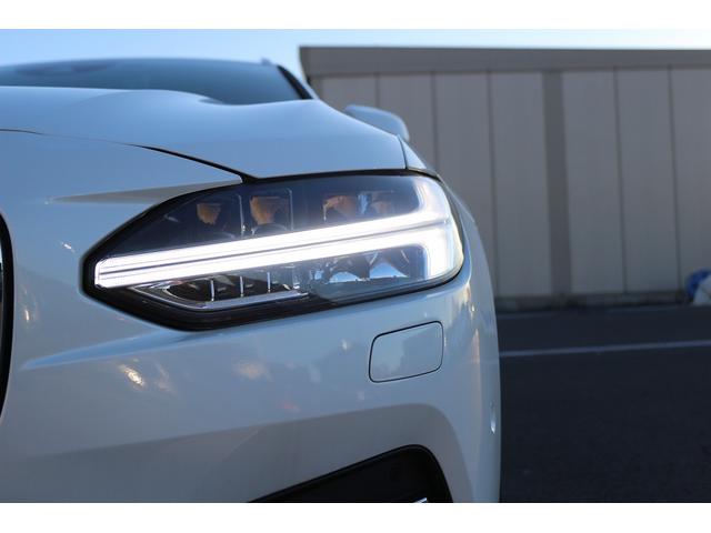Ｖ９０ Ｔ５　モメンタム　禁煙車　本革シート　純正８インチナビ　フルセグＴＶ　全周囲カメラ　レーダークルーズコントロール　ＬＥＤヘッドライト　ＥＴＣ　ターボチャージャー　オートマチックハイビーム　Ｂｌｕｅｔｏｏｔｈ接続（35枚目）