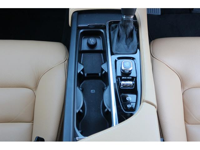 Ｖ９０ Ｔ５　モメンタム　禁煙車　本革シート　純正８インチナビ　フルセグＴＶ　全周囲カメラ　レーダークルーズコントロール　ＬＥＤヘッドライト　ＥＴＣ　ターボチャージャー　オートマチックハイビーム　Ｂｌｕｅｔｏｏｔｈ接続（48枚目）