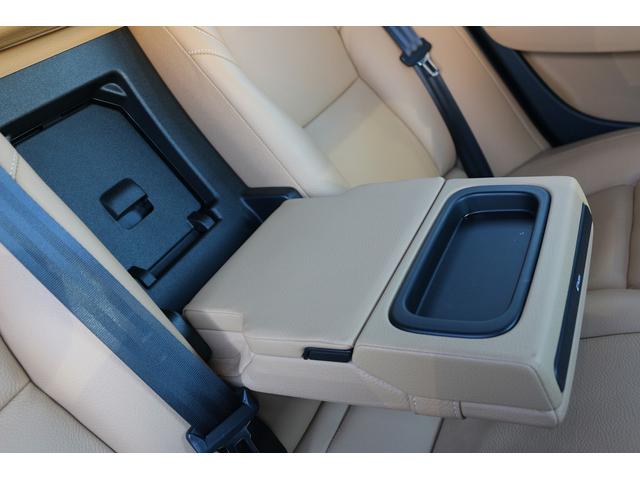 Ｖ９０ Ｔ５　モメンタム　禁煙車　本革シート　純正８インチナビ　フルセグＴＶ　全周囲カメラ　レーダークルーズコントロール　ＬＥＤヘッドライト　ＥＴＣ　ターボチャージャー　オートマチックハイビーム　Ｂｌｕｅｔｏｏｔｈ接続（53枚目）