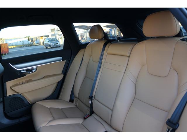 Ｖ９０ Ｔ５　モメンタム　禁煙車　本革シート　純正８インチナビ　フルセグＴＶ　全周囲カメラ　レーダークルーズコントロール　ＬＥＤヘッドライト　ＥＴＣ　ターボチャージャー　オートマチックハイビーム　Ｂｌｕｅｔｏｏｔｈ接続（63枚目）