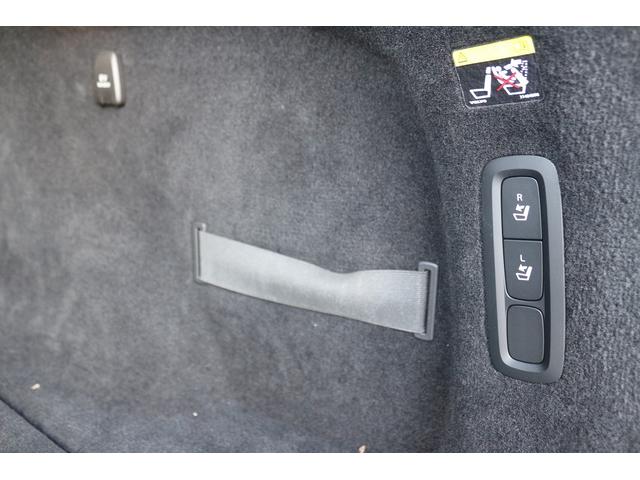 Ｖ９０ Ｔ５　モメンタム　禁煙車　本革シート　純正８インチナビ　フルセグＴＶ　全周囲カメラ　レーダークルーズコントロール　ＬＥＤヘッドライト　ＥＴＣ　ターボチャージャー　オートマチックハイビーム　Ｂｌｕｅｔｏｏｔｈ接続（67枚目）