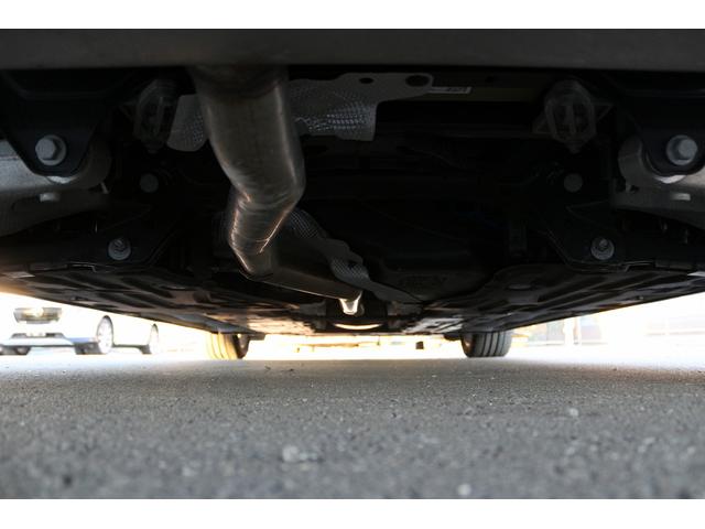 Ｖ９０ Ｔ５　モメンタム　禁煙車　本革シート　純正８インチナビ　フルセグＴＶ　全周囲カメラ　レーダークルーズコントロール　ＬＥＤヘッドライト　ＥＴＣ　ターボチャージャー　オートマチックハイビーム　Ｂｌｕｅｔｏｏｔｈ接続（69枚目）