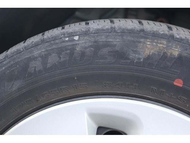 アクア S 禁煙車 純正8型ナビ バックカメラ TV 電動格納式ドアミラー オートライト プッシュスタート ETC DVD再生 BULUETTOTH接続 アイドリングストップ スマートキー プライバシーガラス(24枚目)