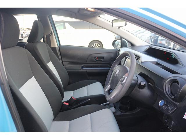 アクア S 禁煙車 純正8型ナビ バックカメラ TV 電動格納式ドアミラー オートライト プッシュスタート ETC DVD再生 BULUETTOTH接続 アイドリングストップ スマートキー プライバシーガラス(32枚目)