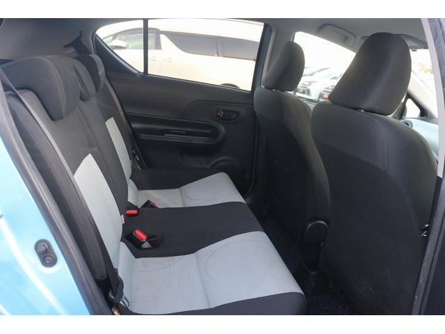 アクア S 禁煙車 純正8型ナビ バックカメラ TV 電動格納式ドアミラー オートライト プッシュスタート ETC DVD再生 BULUETTOTH接続 アイドリングストップ スマートキー プライバシーガラス(34枚目)