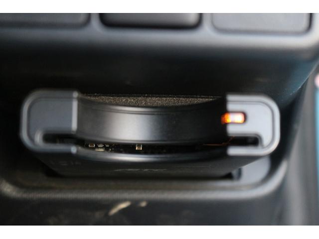 アクア S 禁煙車 純正8型ナビ バックカメラ TV 電動格納式ドアミラー オートライト プッシュスタート ETC DVD再生 BULUETTOTH接続 アイドリングストップ スマートキー プライバシーガラス(50枚目)