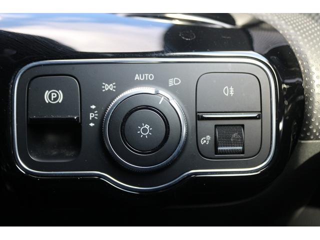 ＣＬＡクラス シューティングブレーク ＣＬＡ１８０　シューティングブレーク　デジタルコックピットディスプレイ　純正ナビ　フルセグＴＶ　バックカメラ　衝突軽減ブレーキ　レーダークルーズコントロール　ＬＥＤヘッドライト　ＥＴＣ２．０　シートヒーター　ハーフレザーシート　ＢＳＭ（45枚目）