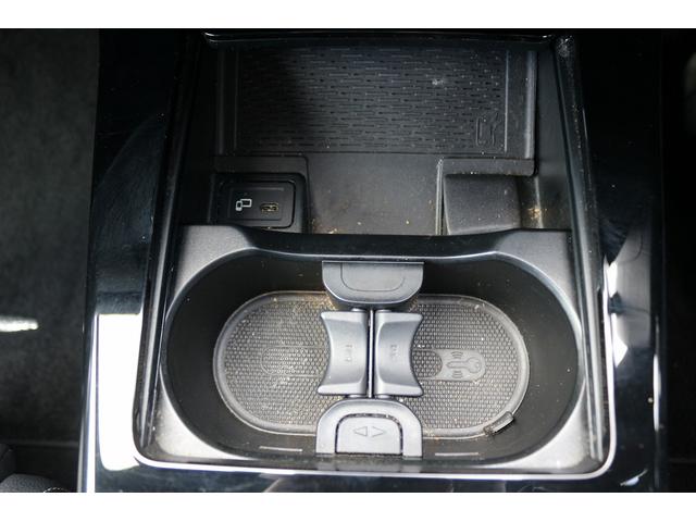 ＣＬＡクラス シューティングブレーク ＣＬＡ１８０　シューティングブレーク　デジタルコックピットディスプレイ　純正ナビ　フルセグＴＶ　バックカメラ　衝突軽減ブレーキ　レーダークルーズコントロール　ＬＥＤヘッドライト　ＥＴＣ２．０　シートヒーター　ハーフレザーシート　ＢＳＭ（50枚目）