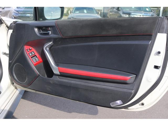 86 GTリミテッド ハイパフォーマンスパッケージ 禁煙車 純正ナビ フルセグTV バックカメラ オートクルーズコントロール LEDヘッドライト ETC ハーフレザーシート シートヒーター 電動格納ドアミラー BLUETOOTH接続 マニュアルモード付(24枚目)