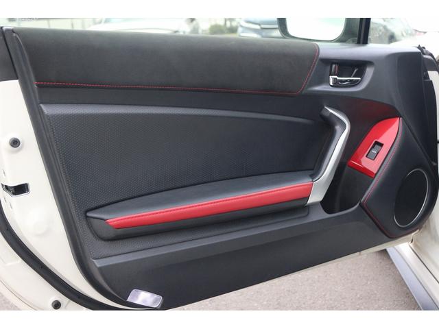 86 GTリミテッド ハイパフォーマンスパッケージ 禁煙車 純正ナビ フルセグTV バックカメラ オートクルーズコントロール LEDヘッドライト ETC ハーフレザーシート シートヒーター 電動格納ドアミラー BLUETOOTH接続 マニュアルモード付(29枚目)