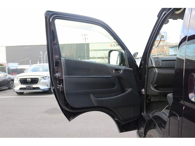 ハイエースバン ロングスーパーGL ダークプライムS ナビ フルセグTV プリクラッシュセーフティー警報 プッシュスタート 電動格納ミラー オートマチックハイビーム Bluetooth接続 横滑防止装置 両側スライドドア オートライト クリアランスソナー(38枚目)