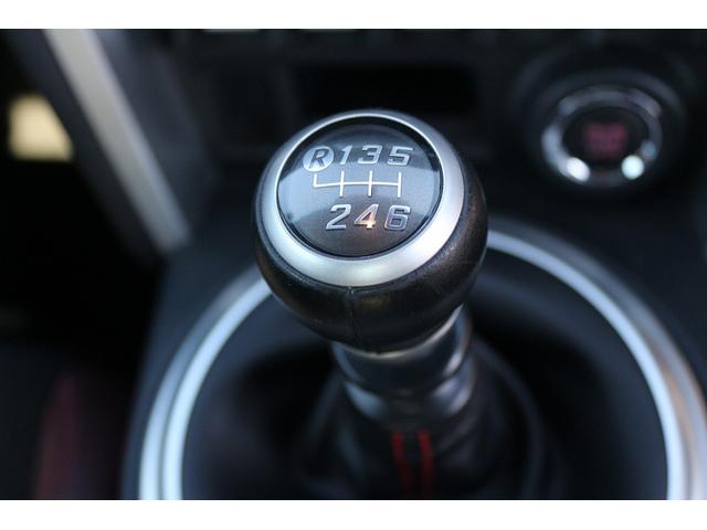 ＢＲＺ ＳＴＩ　スポーツ　禁煙車　ワンオ－ナ－　ＳＴＩエアロ　ＨＫＳマフラ－　純正ナビ　フルセグＴＶ　バックカメラ　ハーフレザ－シート　クル－ズコントロール　ＥＴＣ２．０　ＬＥＤアクセサリ－ライナ－　ＬＥＤヘッドライト（5枚目）