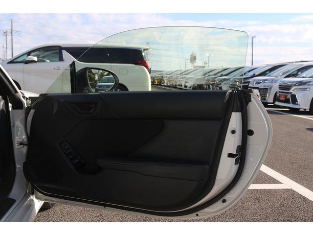 GR86 SZ 禁煙車 6MT ワンオーナ ATOTOディスプレイオーディオ apple CarPray AndroidAuto クルーズコントロール LEDヘッドライト 純正17アルミホイール プッシュスタート(20枚目)