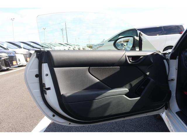 GR86 SZ 禁煙車 6MT ワンオーナ ATOTOディスプレイオーディオ apple CarPray AndroidAuto クルーズコントロール LEDヘッドライト 純正17アルミホイール プッシュスタート(25枚目)