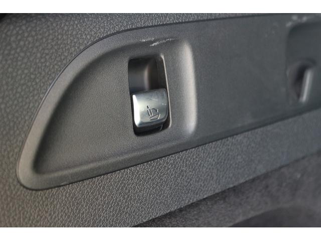 Eクラスステーションワゴン E250 ステションワゴンアバンGスポツ(本革仕様) 禁煙車 レザーパッケージ 黒革シート Burmesterサラウンドサウンドシステム 純正ナビ フルセグTV 全周囲カメラ レーダーセーフティ シートヒーター メモリーパワーシート LEDヘッドライト(5枚目)