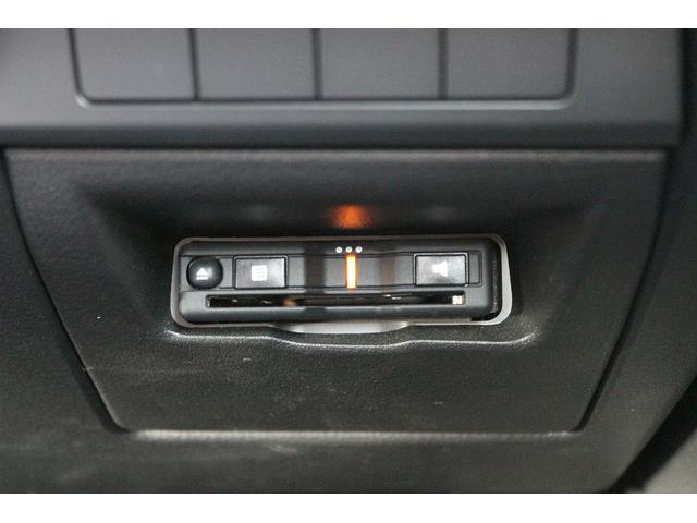 ＭＡＺＤＡ３ファストバック １５Ｓツーリング　禁煙車　６ＭＴ　純正８型ナビ　フルセグＴＶ　バックカメラ　レーダークルーズコントロール　ＬＥＤヘッドライト　クリアランスソナー　電動格納ミラー　Ｂｌｕｅｔｏｏｔｈ接続　オートライト　プッシュスタート（5枚目）