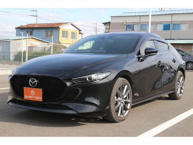 ＭＡＺＤＡ３ファストバック １５Ｓツーリング　禁煙車　６ＭＴ　純正８型ナビ　フルセグＴＶ　バックカメラ　レーダークルーズコントロール　ＬＥＤヘッドライト　クリアランスソナー　電動格納ミラー　Ｂｌｕｅｔｏｏｔｈ接続　オートライト　プッシュスタート（9枚目）
