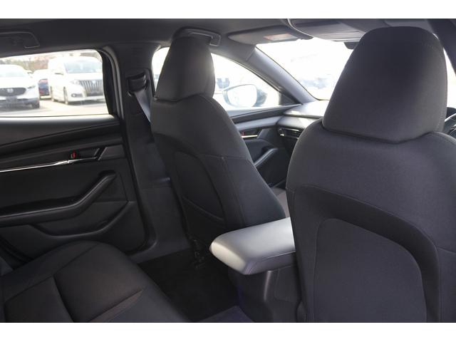 ＭＡＺＤＡ３ファストバック １５Ｓツーリング　禁煙車　６ＭＴ　純正８型ナビ　フルセグＴＶ　バックカメラ　レーダークルーズコントロール　ＬＥＤヘッドライト　クリアランスソナー　電動格納ミラー　Ｂｌｕｅｔｏｏｔｈ接続　オートライト　プッシュスタート（22枚目）