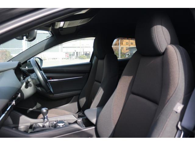 ＭＡＺＤＡ３ファストバック １５Ｓツーリング　禁煙車　６ＭＴ　純正８型ナビ　フルセグＴＶ　バックカメラ　レーダークルーズコントロール　ＬＥＤヘッドライト　クリアランスソナー　電動格納ミラー　Ｂｌｕｅｔｏｏｔｈ接続　オートライト　プッシュスタート（24枚目）