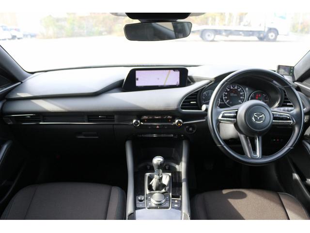 ＭＡＺＤＡ３ファストバック １５Ｓツーリング　禁煙車　６ＭＴ　純正８型ナビ　フルセグＴＶ　バックカメラ　レーダークルーズコントロール　ＬＥＤヘッドライト　クリアランスソナー　電動格納ミラー　Ｂｌｕｅｔｏｏｔｈ接続　オートライト　プッシュスタート（25枚目）