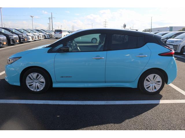 リーフ X 禁煙車 ツートンルーフ LEDヘッドライト 純正ナビ バックカメラ フルセグTV 衝突軽減 クルーズコントロール シートヒーター ETC ステアリングヒーター 電動格納ミラー Bluetooth接続(11枚目)