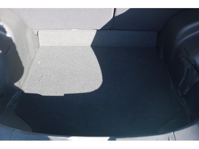 リーフ X 禁煙車 ツートンルーフ LEDヘッドライト 純正ナビ バックカメラ フルセグTV 衝突軽減 クルーズコントロール シートヒーター ETC ステアリングヒーター 電動格納ミラー Bluetooth接続(19枚目)