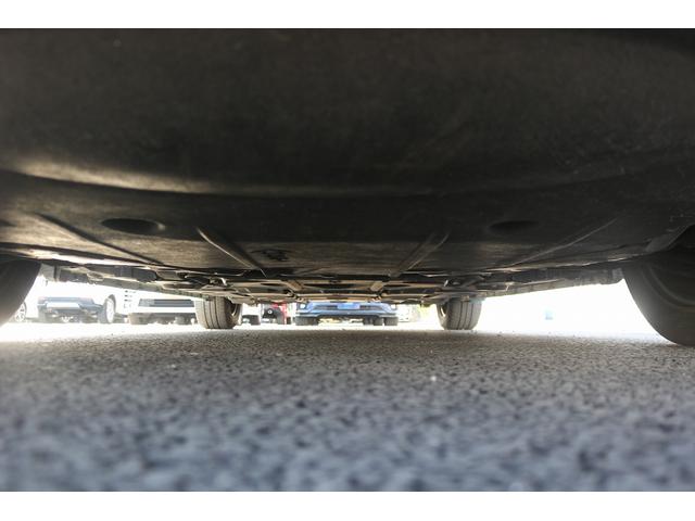 リーフ X 禁煙車 ツートンルーフ LEDヘッドライト 純正ナビ バックカメラ フルセグTV 衝突軽減 クルーズコントロール シートヒーター ETC ステアリングヒーター 電動格納ミラー Bluetooth接続(69枚目)