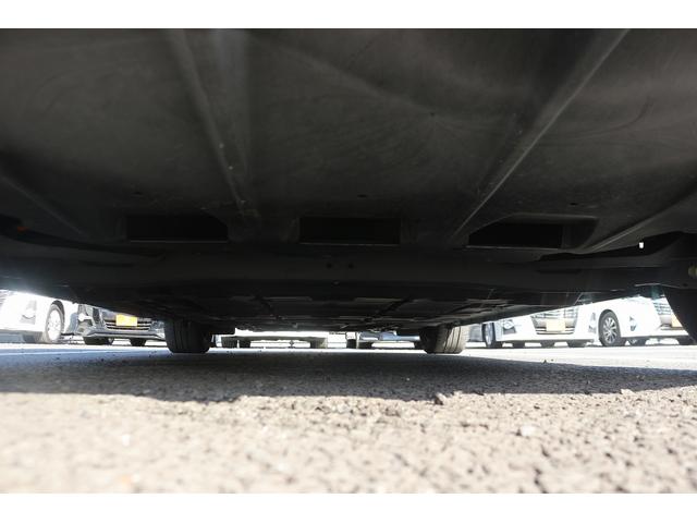 リーフ X 禁煙車 ツートンルーフ LEDヘッドライト 純正ナビ バックカメラ フルセグTV 衝突軽減 クルーズコントロール シートヒーター ETC ステアリングヒーター 電動格納ミラー Bluetooth接続(70枚目)