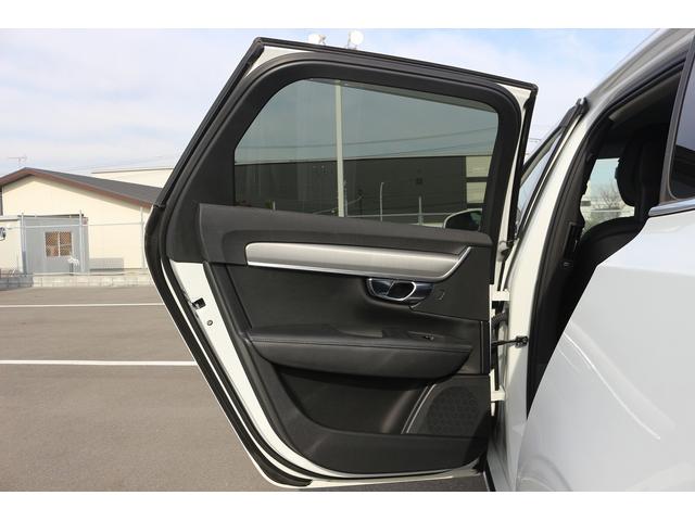 Ｖ９０ Ｔ５　モメンタム　禁煙車　黒革シート　純正ナビ　フルセグ　全周囲カメラ　アダプティブクルーズコントロ－ル　インテリセーフ　ＡＰＰＬＥＣＡＲＰＬＡＹ　パークアシスト　シートヒーター　ＬＥＤヘッドライト　オートハイビーム（34枚目）