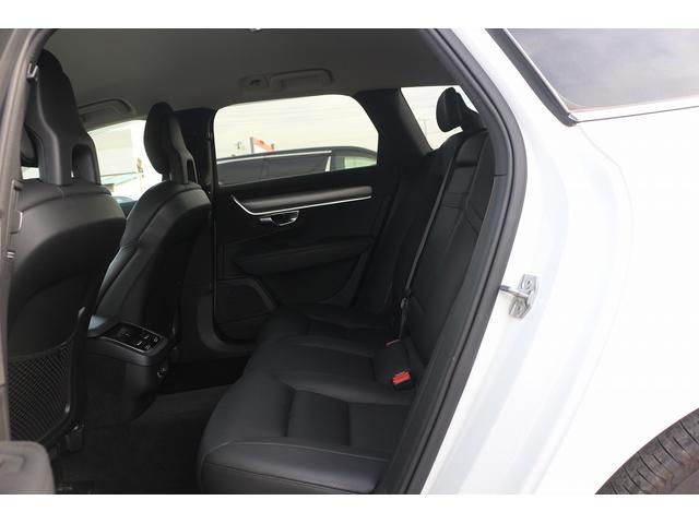 Ｖ９０ Ｔ５　モメンタム　禁煙車　黒革シート　純正ナビ　フルセグ　全周囲カメラ　アダプティブクルーズコントロ－ル　インテリセーフ　ＡＰＰＬＥＣＡＲＰＬＡＹ　パークアシスト　シートヒーター　ＬＥＤヘッドライト　オートハイビーム（35枚目）