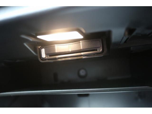 Ｖ９０ Ｔ５　モメンタム　禁煙車　黒革シート　純正ナビ　フルセグ　全周囲カメラ　アダプティブクルーズコントロ－ル　インテリセーフ　ＡＰＰＬＥＣＡＲＰＬＡＹ　パークアシスト　シートヒーター　ＬＥＤヘッドライト　オートハイビーム（49枚目）