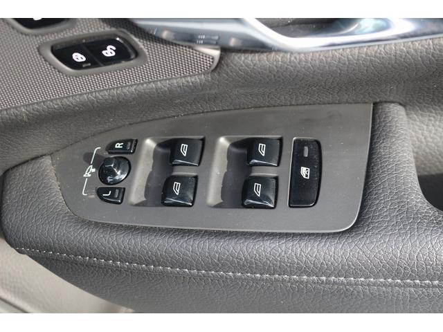 Ｖ９０ Ｔ５　モメンタム　禁煙車　黒革シート　純正ナビ　フルセグ　全周囲カメラ　アダプティブクルーズコントロ－ル　インテリセーフ　ＡＰＰＬＥＣＡＲＰＬＡＹ　パークアシスト　シートヒーター　ＬＥＤヘッドライト　オートハイビーム（51枚目）