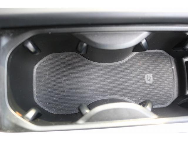 Ｖ９０ Ｔ５　モメンタム　禁煙車　黒革シート　純正ナビ　フルセグ　全周囲カメラ　アダプティブクルーズコントロ－ル　インテリセーフ　ＡＰＰＬＥＣＡＲＰＬＡＹ　パークアシスト　シートヒーター　ＬＥＤヘッドライト　オートハイビーム（63枚目）