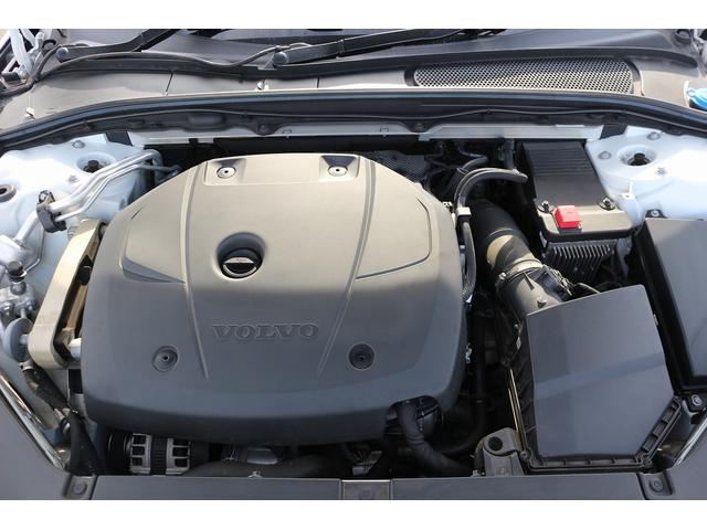 Ｖ９０ Ｔ５　モメンタム　禁煙車　黒革シート　純正ナビ　フルセグ　全周囲カメラ　アダプティブクルーズコントロ－ル　インテリセーフ　ＡＰＰＬＥＣＡＲＰＬＡＹ　パークアシスト　シートヒーター　ＬＥＤヘッドライト　オートハイビーム（68枚目）