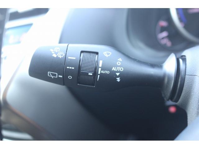 LEXUS NX NX300H VERSION L