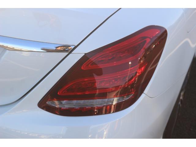 Ｃクラス Ｃ２５０スポーツ　禁煙車　レーダセーフティパッケージ　純正８．４型ナビ　フルセグＴＶ　バックカメラ　レーダ－クル－ズコントロール　衝突軽減ブレーキ　電動格納ドアミラー　クリアランスソナー　シートヒーター（21枚目）