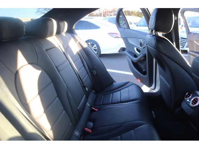 Ｃクラス Ｃ２５０スポーツ　禁煙車　レーダセーフティパッケージ　純正８．４型ナビ　フルセグＴＶ　バックカメラ　レーダ－クル－ズコントロール　衝突軽減ブレーキ　電動格納ドアミラー　クリアランスソナー　シートヒーター（41枚目）