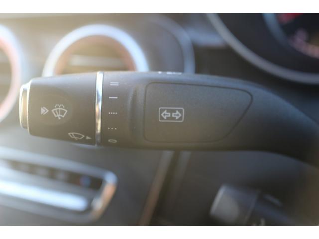 Ｃクラス Ｃ２５０スポーツ　禁煙車　レーダセーフティパッケージ　純正８．４型ナビ　フルセグＴＶ　バックカメラ　レーダ－クル－ズコントロール　衝突軽減ブレーキ　電動格納ドアミラー　クリアランスソナー　シートヒーター（52枚目）