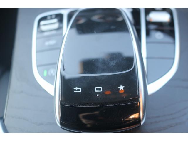 Ｃクラス Ｃ２５０スポーツ　禁煙車　レーダセーフティパッケージ　純正８．４型ナビ　フルセグＴＶ　バックカメラ　レーダ－クル－ズコントロール　衝突軽減ブレーキ　電動格納ドアミラー　クリアランスソナー　シートヒーター（64枚目）