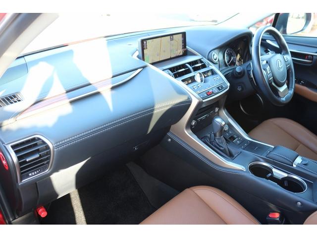 LEXUS NX NX300H VERSION L