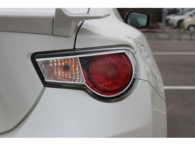 86 GTリミテッド 禁煙車 6MT モデリスタエアロ 黒革ハーフレザ- 純正ナビ フルセグTV バックカメラ シートヒ-タ- ETC 電動格納ドアミラー ABS ESC LEDヘッドライト キーレスエントリー(21枚目)