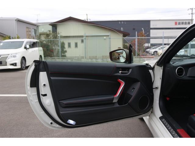 86 GTリミテッド 禁煙車 6MT モデリスタエアロ 黒革ハーフレザ- 純正ナビ フルセグTV バックカメラ シートヒ-タ- ETC 電動格納ドアミラー ABS ESC LEDヘッドライト キーレスエントリー(42枚目)