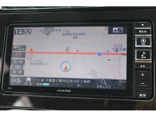 プリウス Ｓ　黒革シート　ＤＡＤシートカバー　社外エアロ　ＡＬＰＩＮＥナビ　フルセグＴＶ　衝突軽減ブレーキ　レーダークルーズコントロール　ＬＥＤヘッドライト　ＥＴＣ　スマートキー　Ｂｌｕｅｔｏｏｔｈ接続　ＥＳＣ（3枚目）