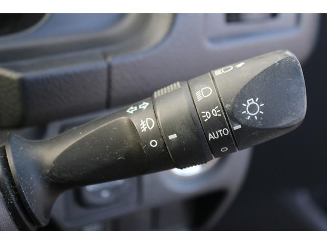 ハイエースバン 　禁煙車　ワンオーナー　純正ナビ　フルセグ　バックカメラ　ハーフレザー　衝突軽減ブレーキ　ＬＥＤヘッドライト　ＥＴＣ　スマートキー　Ｂｌｕｅｔｏｏｔｈ接続　電動格納式ドアミラー　純正１５インチアルミ（57枚目）