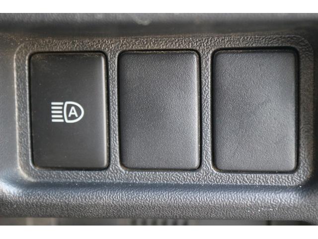 ハイエースバン 　禁煙車　ワンオーナー　純正ナビ　フルセグ　バックカメラ　ハーフレザー　衝突軽減ブレーキ　ＬＥＤヘッドライト　ＥＴＣ　スマートキー　Ｂｌｕｅｔｏｏｔｈ接続　電動格納式ドアミラー　純正１５インチアルミ（62枚目）