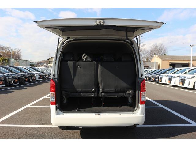 ハイエースワゴン ＧＬ　禁煙車　モデリスタエアロ　後席モニター　カロッツェリアナビ　フルセグＴＶ　バックカメラ　電動スライドドア　後席モニター　衝突軽減　ＬＥＤヘッドライト　ＥＴＣ　Ｂｌｕｅｔｏｏｔｈ接続　電動格納ミラー（33枚目）
