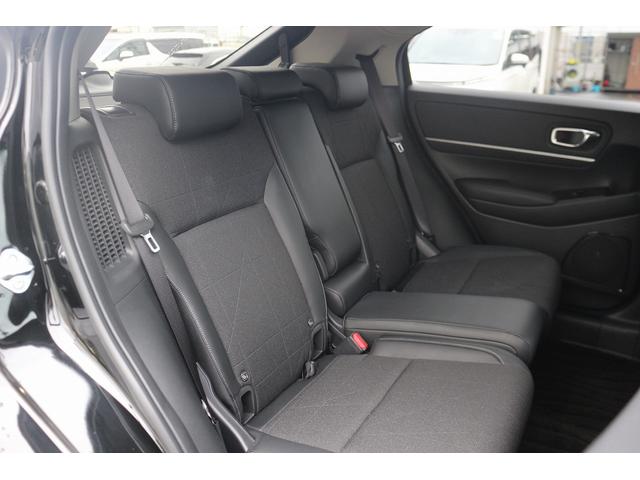 ヴェゼル ｅ：ＨＥＶ　Ｚ　禁煙車　純正９型ナビ　フルセグ　バックカメラ　電動Ｒゲート　アダプティブクルーズコントロール　ステアリングヒーター　ＥＴＣ２．０　ＬＥＤヘッドライト　ブラインドスポットモニター　クリアランスソナー（32枚目）